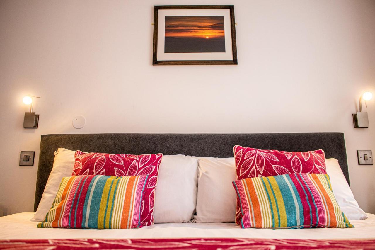 The Rostrevor Inn Екстер'єр фото