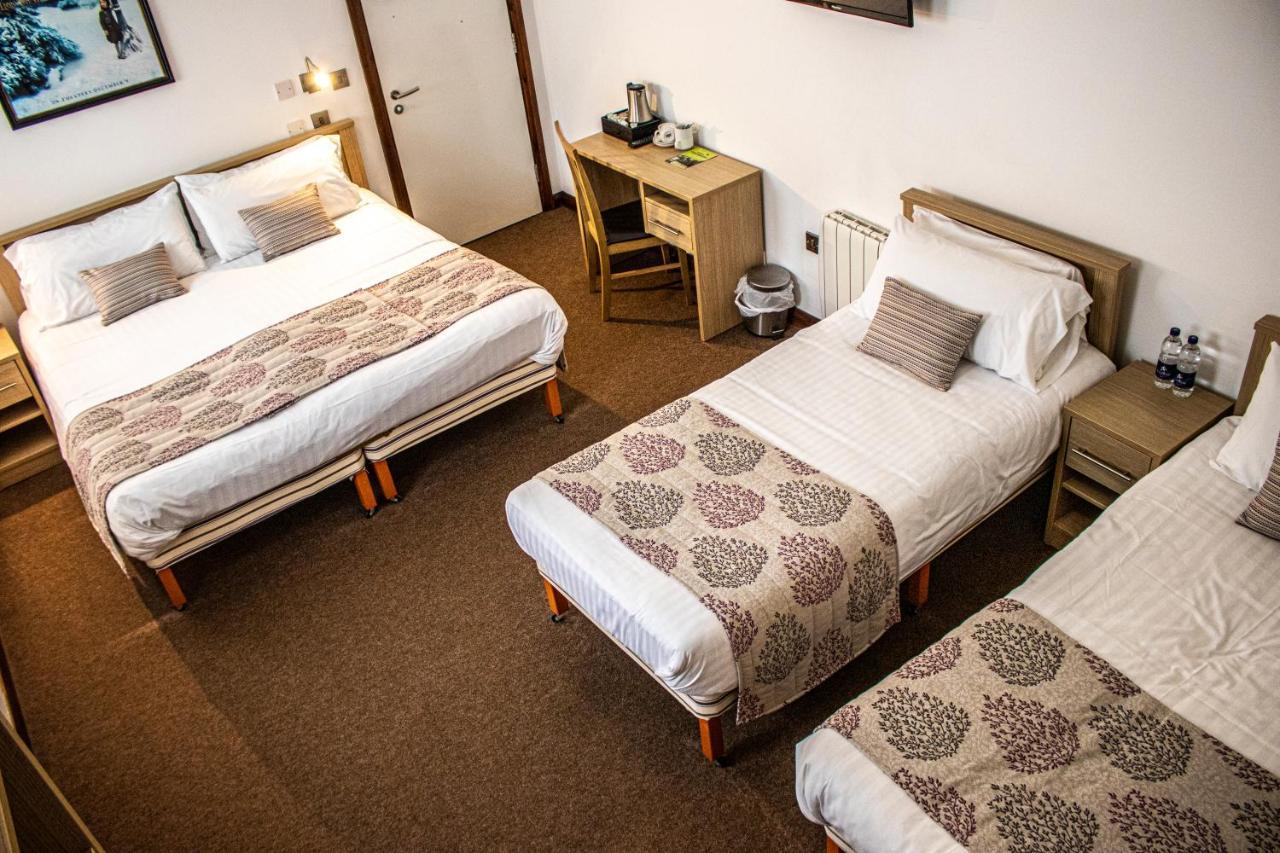 The Rostrevor Inn Екстер'єр фото